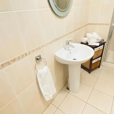 Sonas House לינה וארוחת בוקר