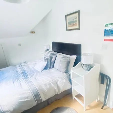 Sonas House לינה וארוחת בוקר קילקני